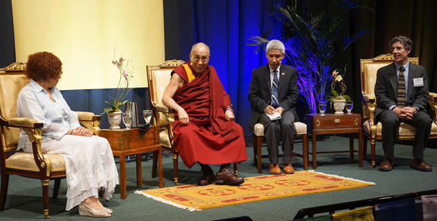 В Новом Орлеане Его Святейшество Далай-лама принял участие в конференции «Обретение силы через сострадание»