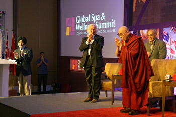 Его Святейшество Далай-лама выступил на конференции, посвященной вопросам спа и оздоровления