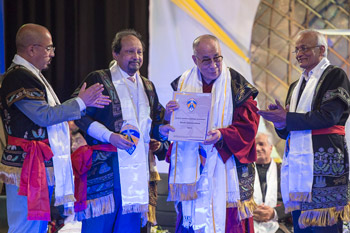 Далай-лама даровал посвящение Белой Тары в Гувахати и посетил университетскую ассамблею в Шиллонге
