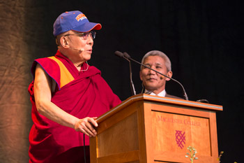 Далай-лама принял участие в праздновании тибетского нового года в Миннеаполисе