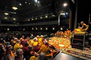 Его Святейшество Далай-лама дарует учения в театре "Бикон". США, Нью-Йорк. 3 ноября 2014 г. Фото: Сонам Зоксанг