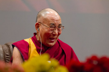 Далай-лама встретился со студентами университета Аичи Гакуен