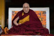 Его Святейшество Далай-лама дарует наставления во время церемонии празднования первого официального Дня тибетских женщин, приуроченного к годовщине восстания тибетских женщин. Дхарамсала, Индия. 12 марта 2017 г. Фото: Тензин Чойджор (офис ЕСДЛ)