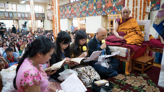 Заключительный день учений для буддистов из Юго-Восточной Азии